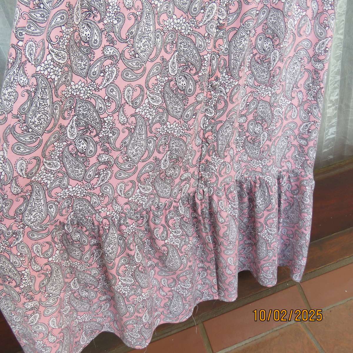 Dusty pink maxi dress with white-black paisley print. For girl 13 to 14 yrs old