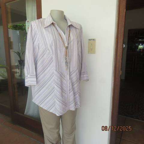 DONNA CLAIRE striped button down top in pale grey-white-brown and lilac. Size 44