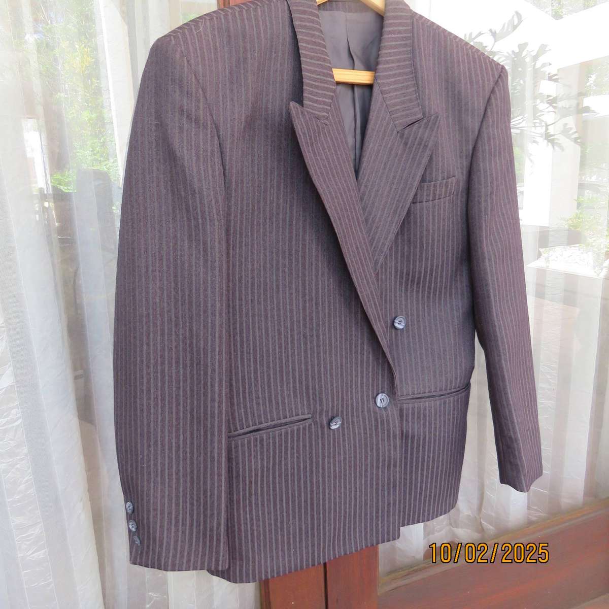 DE HAVILLAND smart dark grey striped double breast dress jacket size 34
