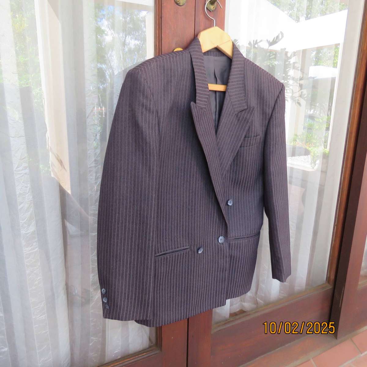 DE HAVILLAND smart dark grey striped double breast dress jacket size 34