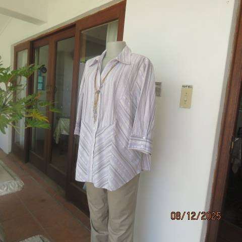 DONNA CLAIRE striped button down top in pale grey-white-brown and lilac. Size 44