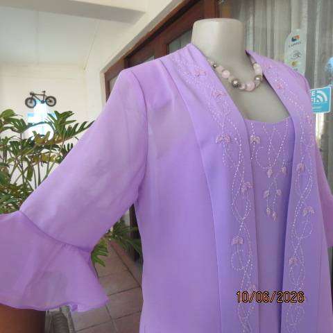 HELENA Paris lilac 3-piece formal outfit with pants, cami & embellished coat size 38