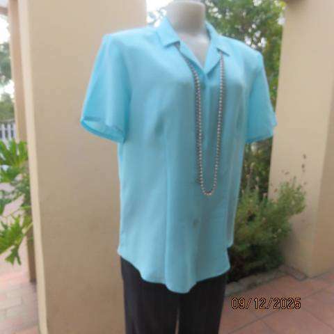 CASUAL American sky blue short sleeve tailored button down top size 40