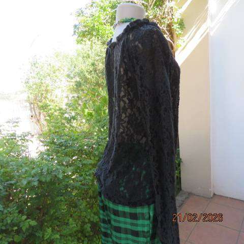 BE HIP ink black stretch lace button-down long sleeve top, size 36-38