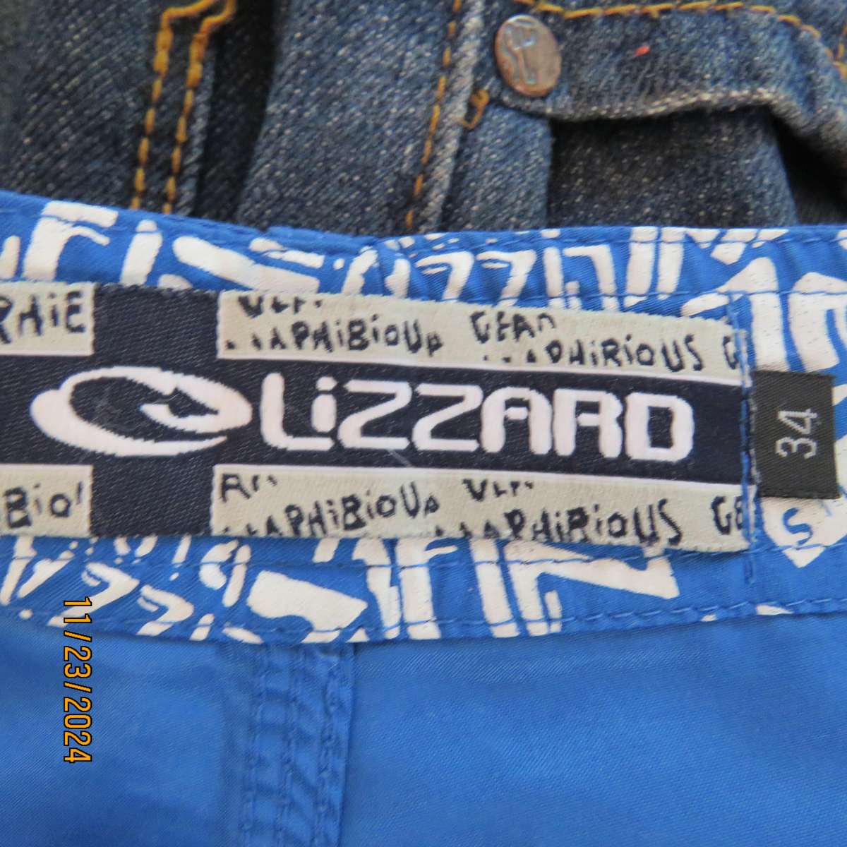 LIZZARD best quality blue and grey 100% nylon boardshorts. Size pocket.Plastic badge. Size 34.