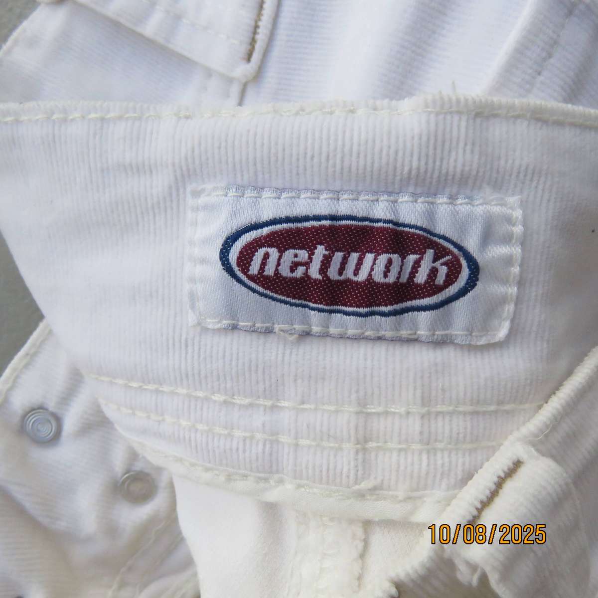 Cream stretch fine corduroy hipster bootcut pants size 32