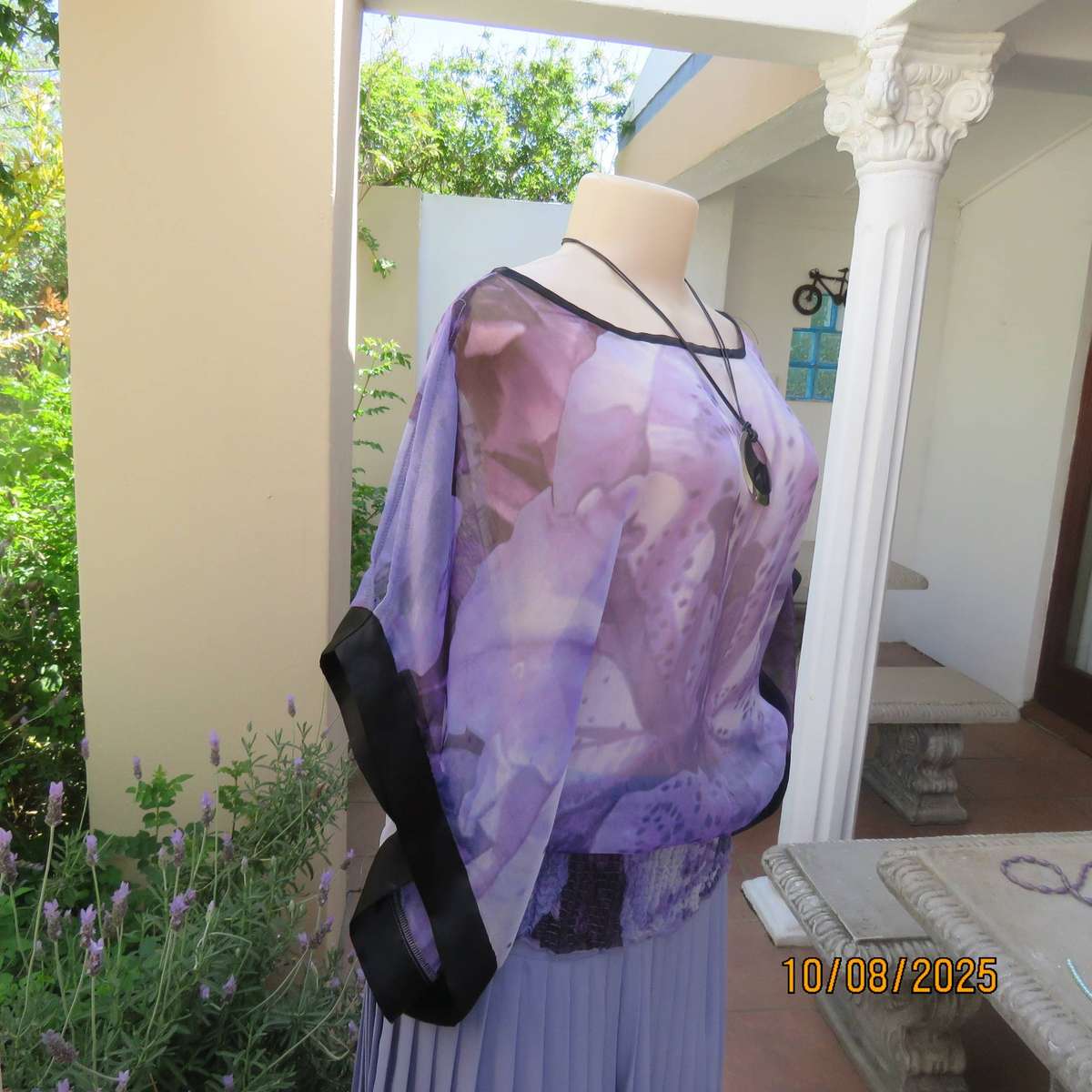 TRUWORTHS Glamour slip our polyester-nylon shiny top in shades of purple. Size 40