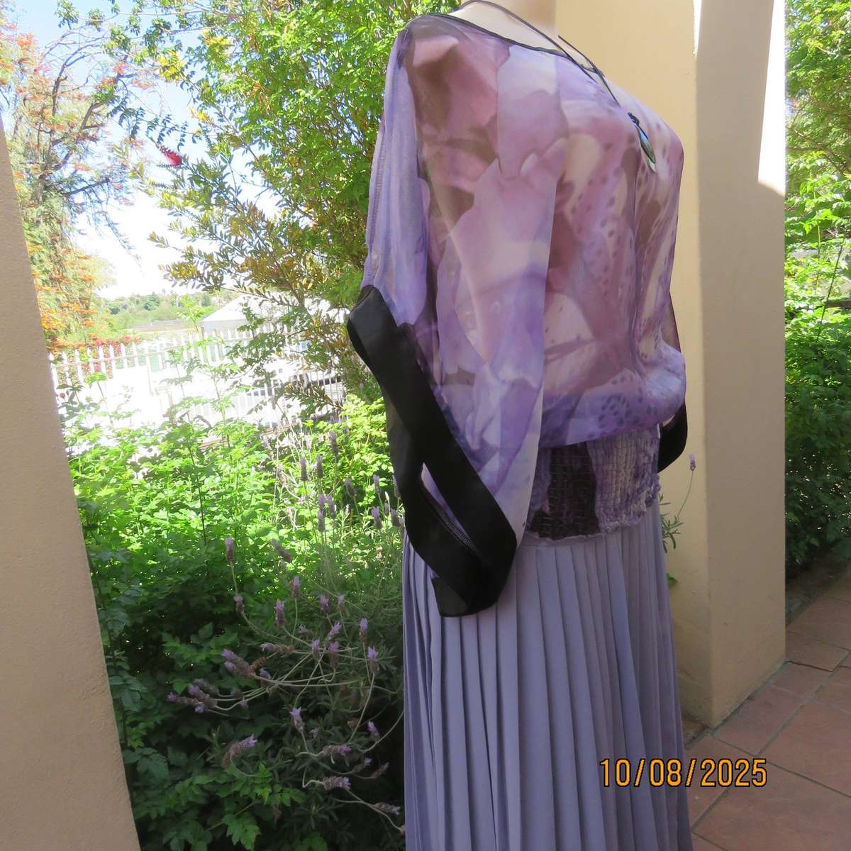 TRUWORTHS Glamour slip our polyester-nylon shiny top in shades of purple. Size 40