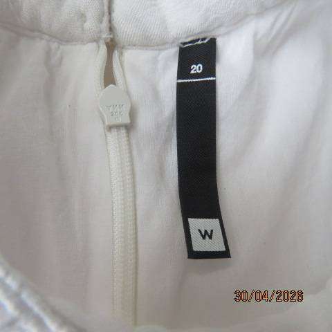 Woolworths white crinkled cotton tailored long sleeve top with lace inlays, size 42