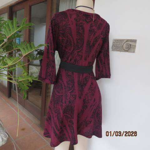 MILADYS maroon polyester stretch dress with black baroque print, size 36