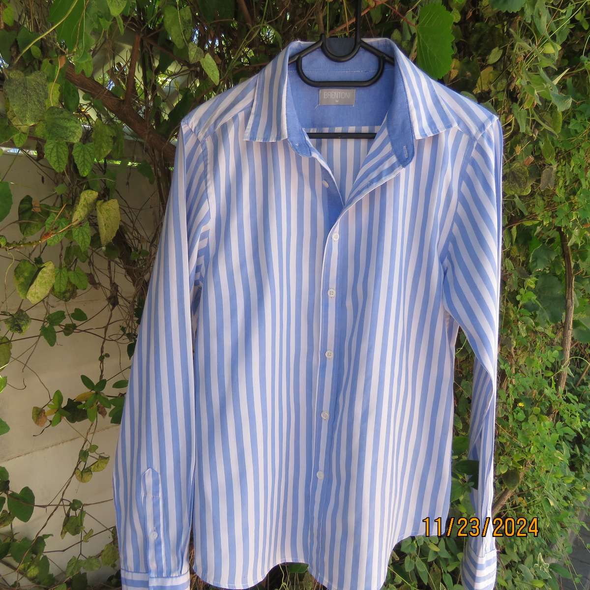 Stunning BRENTONI blue-white vertical striped long sleeve men's shirt size S - 96cm chest.As new con