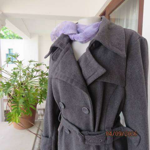 EXACT grey polyester-wool long tailored jacket with double-breast look collar and belt size 40-42