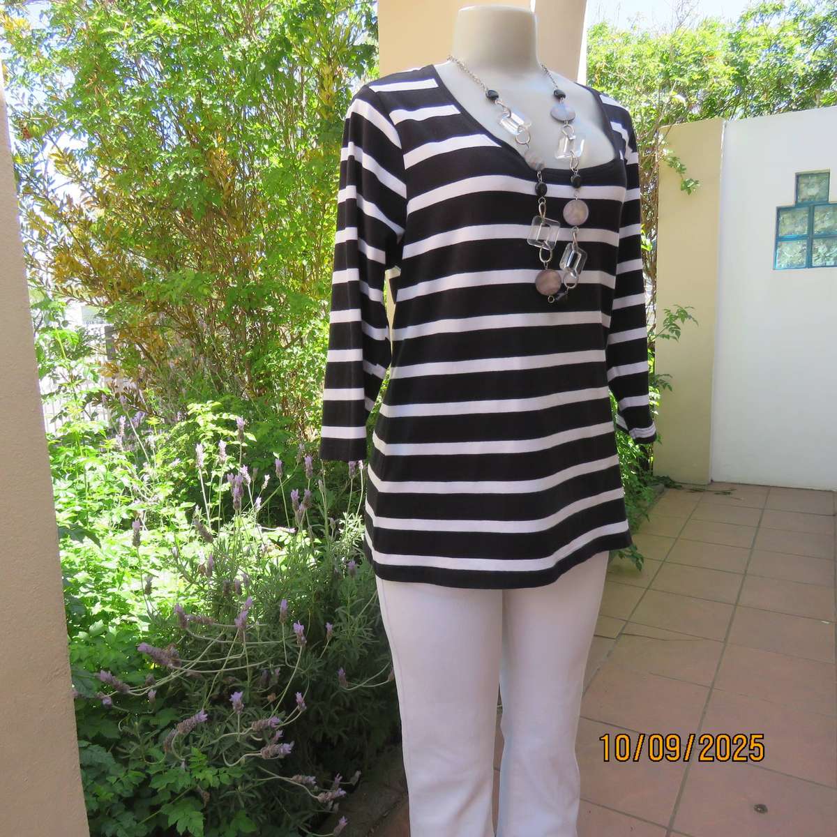 JANINA stretch cotton black-white horizontal striped slip over top size 42 -44.