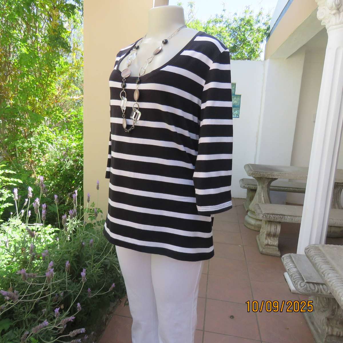 JANINA stretch cotton black-white horizontal striped slip over top size 42 -44.