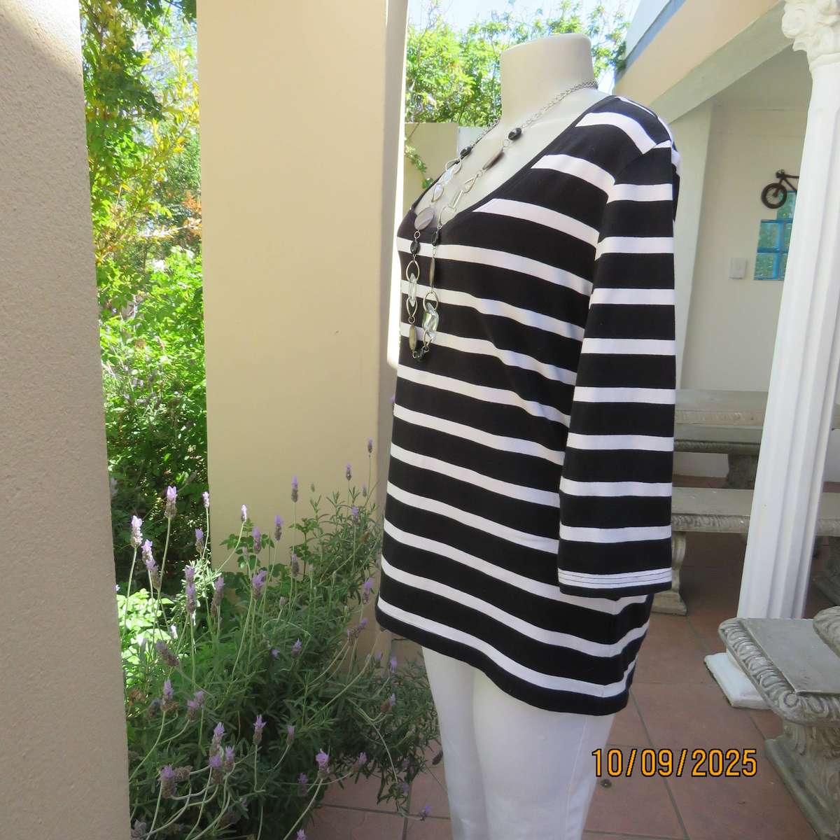 JANINA stretch cotton black-white horizontal striped slip over top size 42 -44.