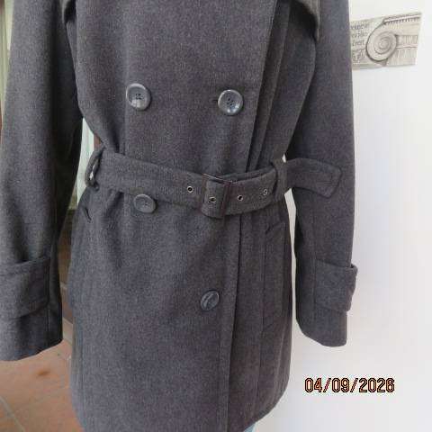 EXACT grey polyester-wool long tailored jacket with double-breast look collar and belt size 40-42