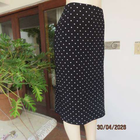 Massumi black and white polka dot pencil skirt with elasticated waist, size 44