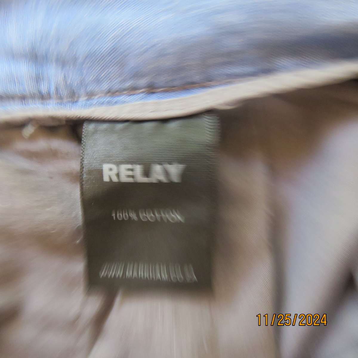 RELAY grey jeans long shorts size 36. Four front pockets-2 at back. In 100% cotton. As new cond.