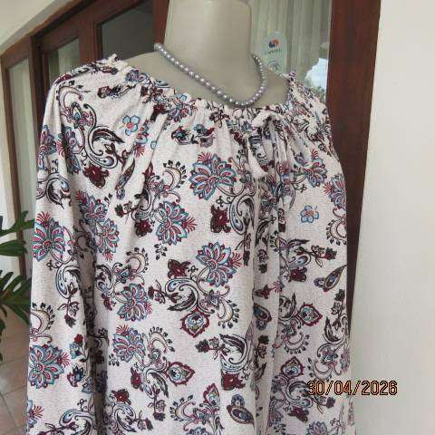 MILADYS soft warm slip-over long sleeve top with bo-ho print, size 46