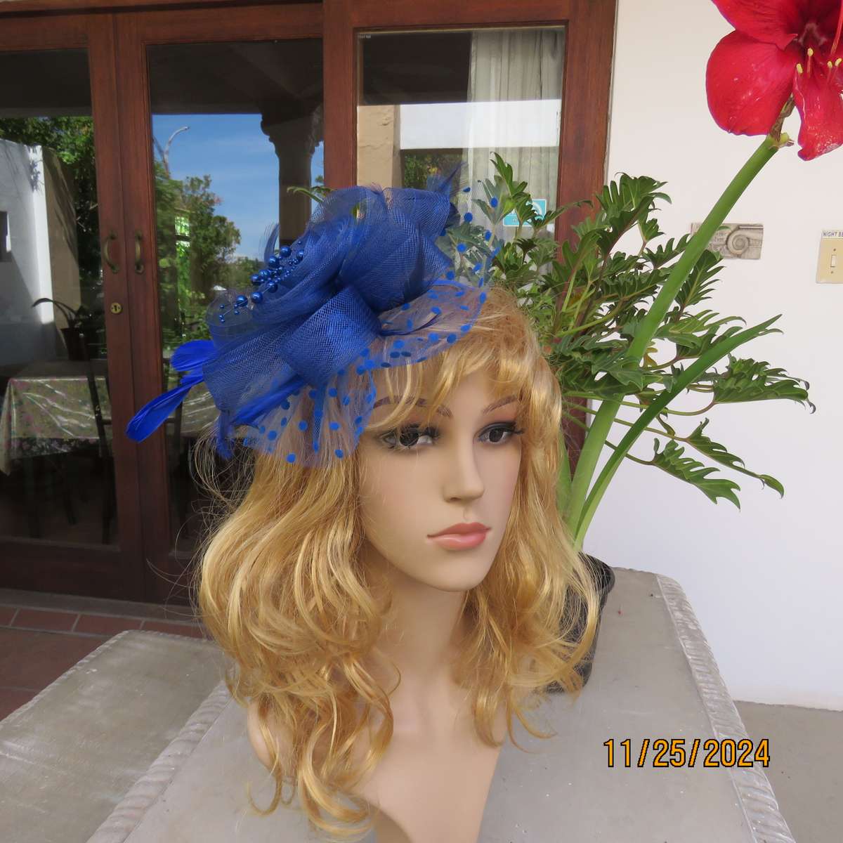 Stunning royal blue mesh flower-feather-beads fascinator with hairclip and satin alice band. New .
