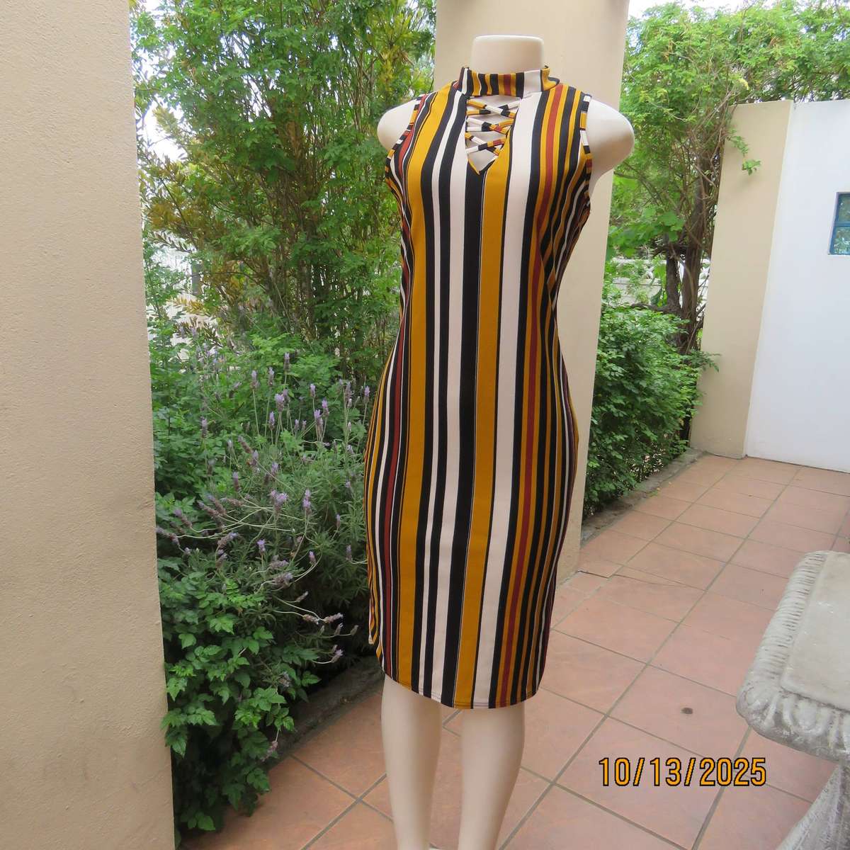 IQ vertical autumn colour striped bodycon sleeveless polyester stretch dress size 34