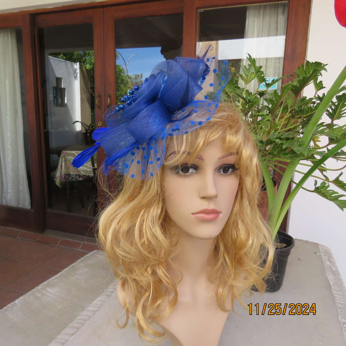 Stunning royal blue mesh flower-feather-beads fascinator with hairclip and satin alice band. New .