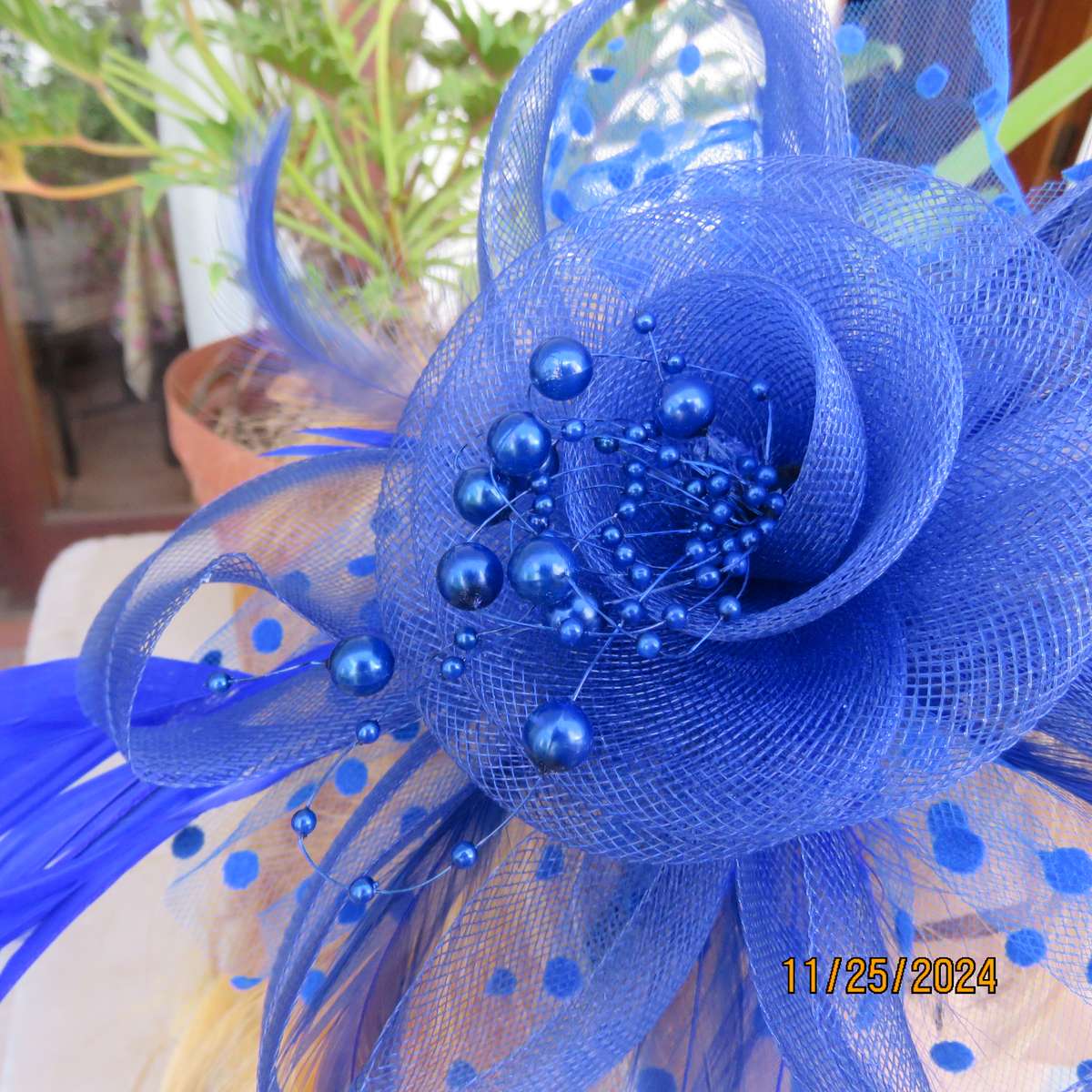 Stunning royal blue mesh flower-feather-beads fascinator with hairclip and satin alice band. New .