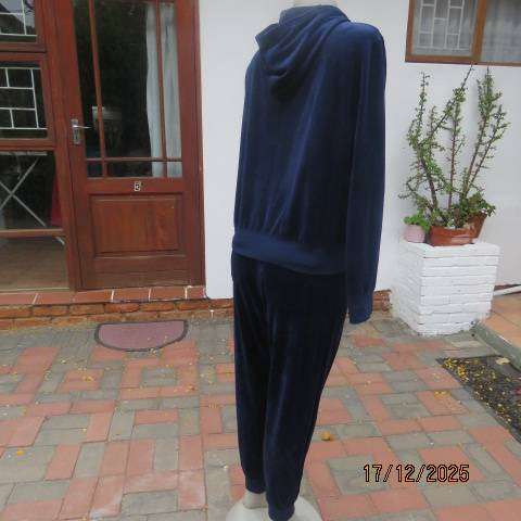 Navy velvet stretch 2 pc pants and hooded zip-up jacket in size 36.