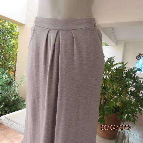 OR maxi poly-rayon stretch warm grey skirt with elasticated waist, size 32-34