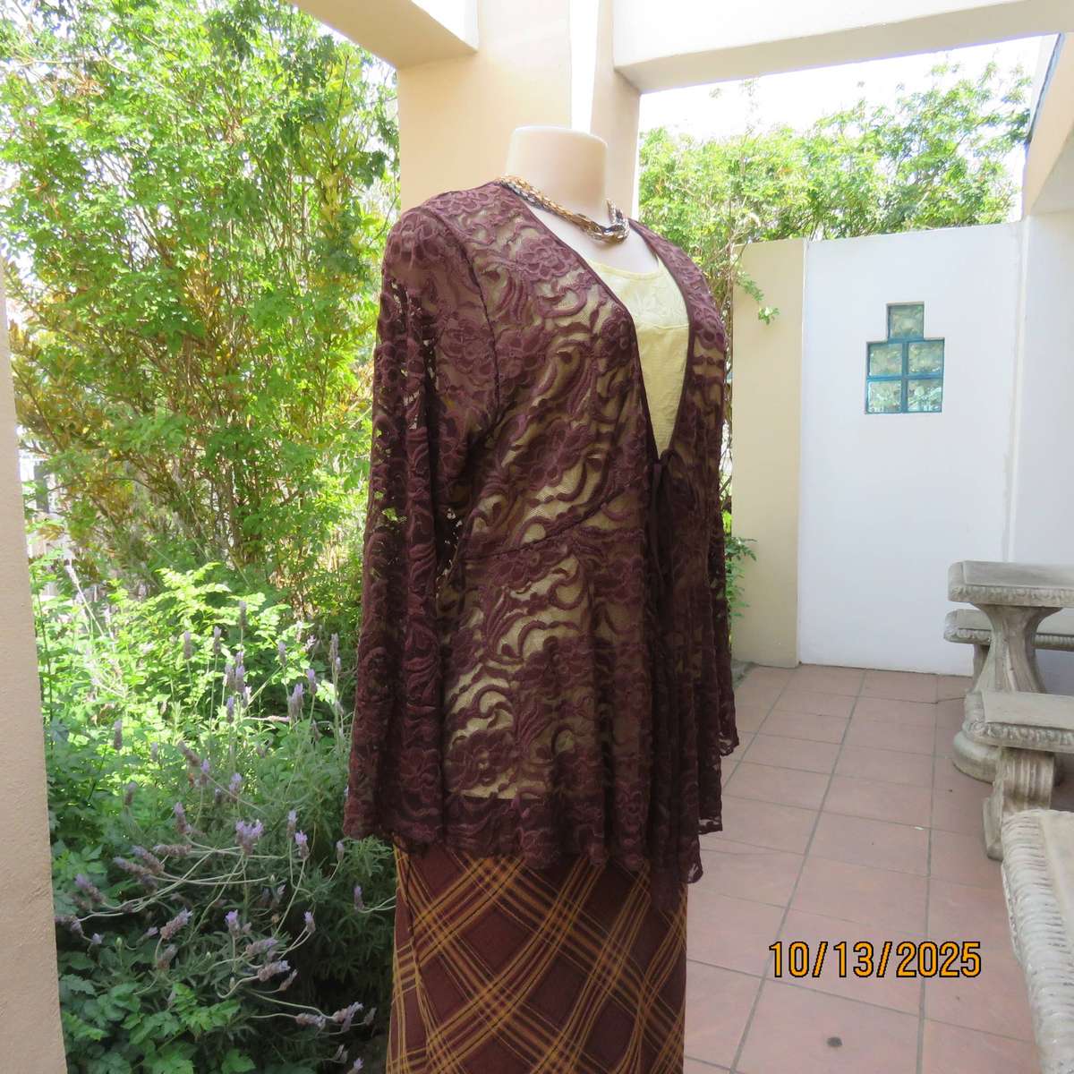 MARLEY brown polyester lace stretch long sleeves cover-up top. Size 40.