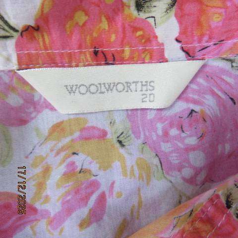 WOOLWORTHS white cotton-voile sleeveless button down top with pink-peach flowers. Size 44