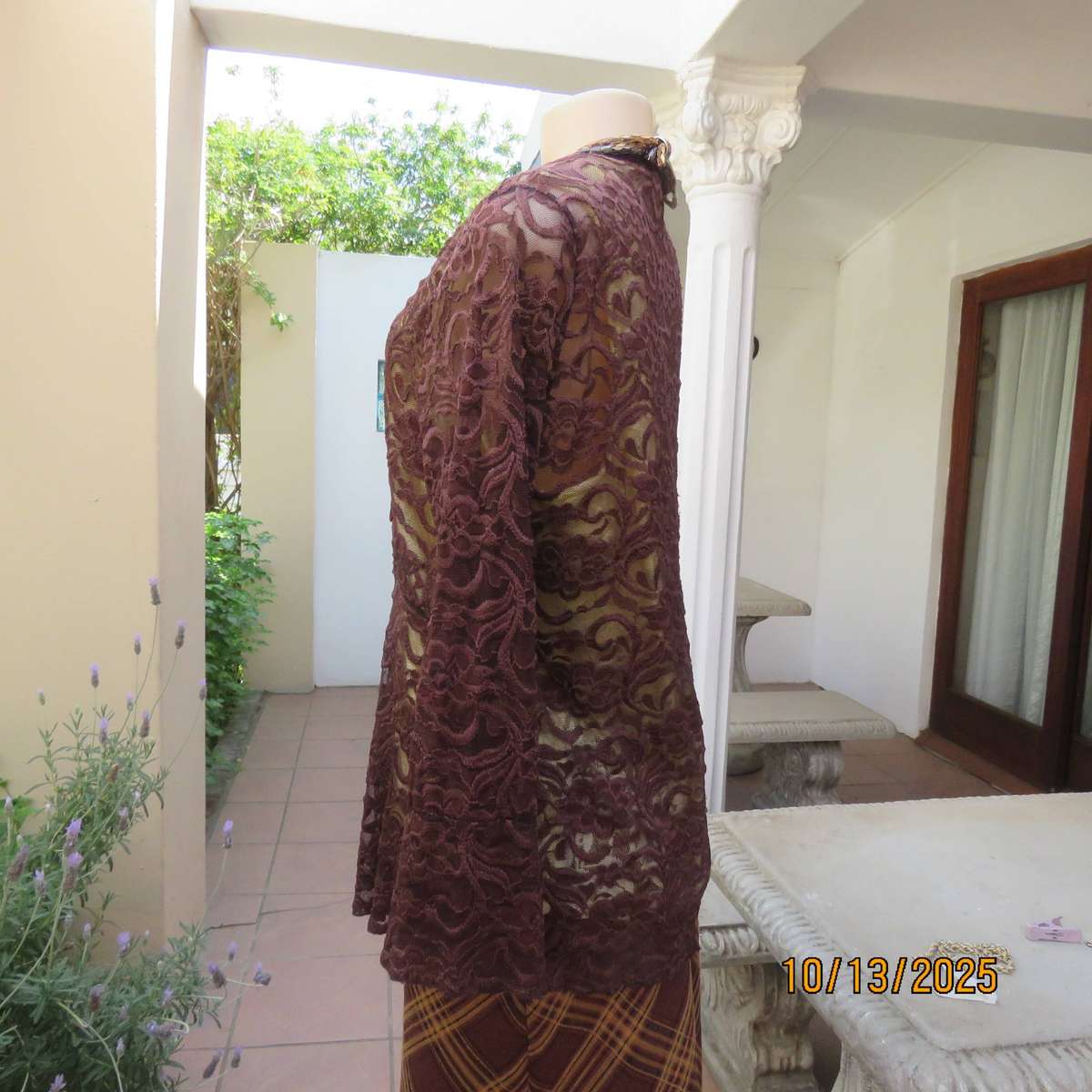 MARLEY brown polyester lace stretch long sleeves cover-up top. Size 40.