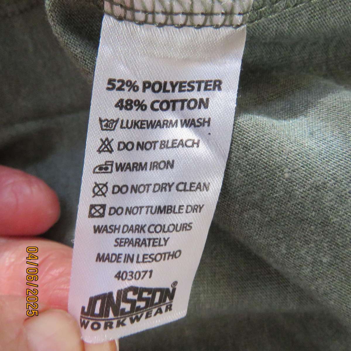 JONSSON sage green polycotton short sleeve T shirt in size 4XL. As new