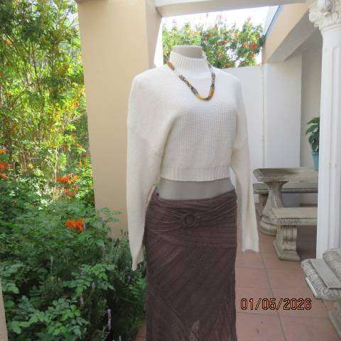 Off-white long sleeve cotton and acrylic blend knit jumper with turtle neck, size 36