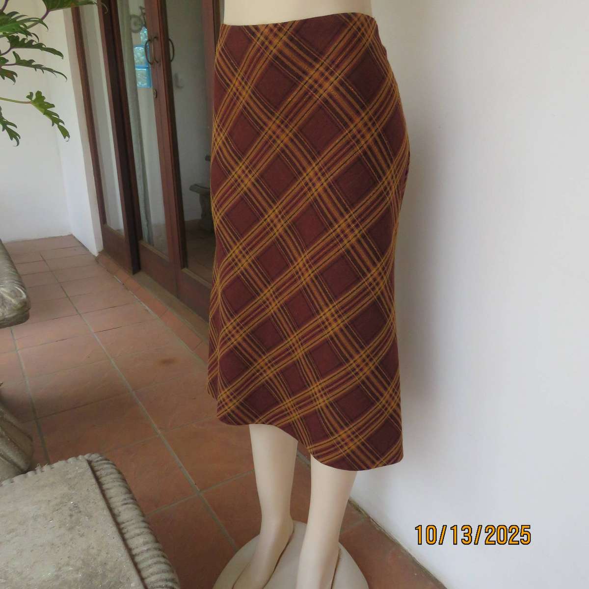 EXACT large check golden brown and mustard A-Line bandless skirt size 36