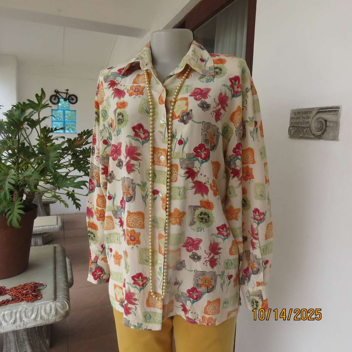 SNOW 100% pure silk cream with red-orange-green floral print top. Size 40