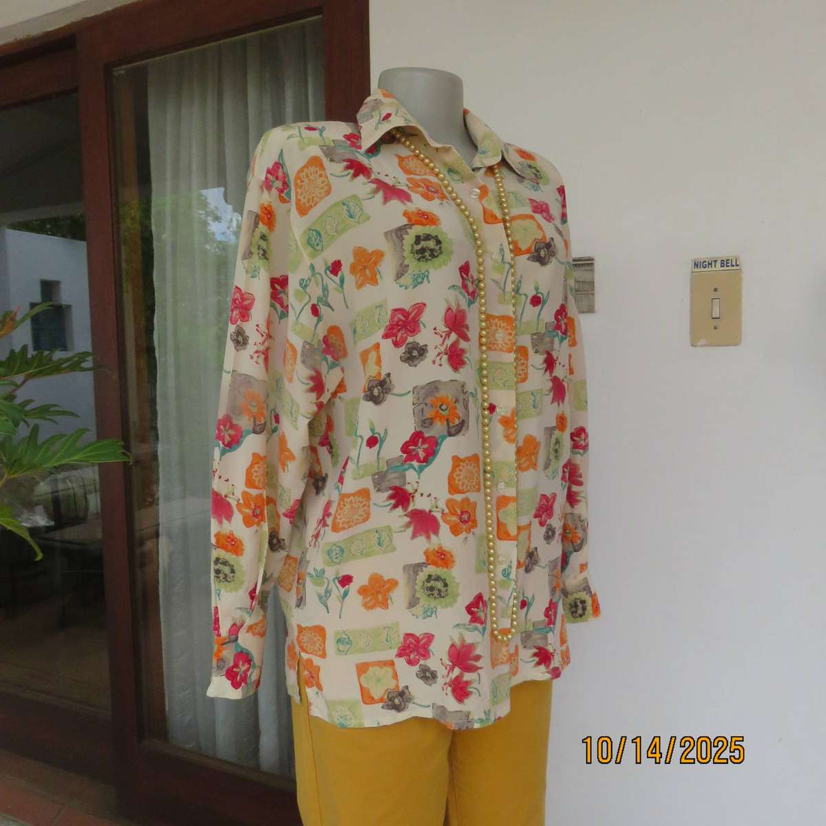 SNOW 100% pure silk cream with red-orange-green floral print top. Size 40