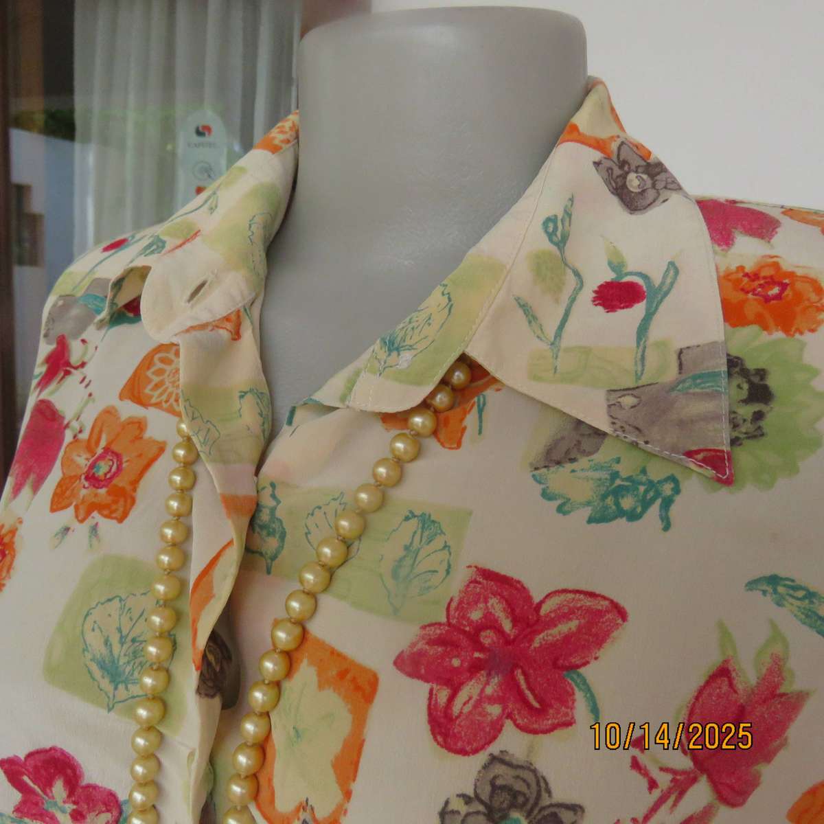 SNOW 100% pure silk cream with red-orange-green floral print top. Size 40