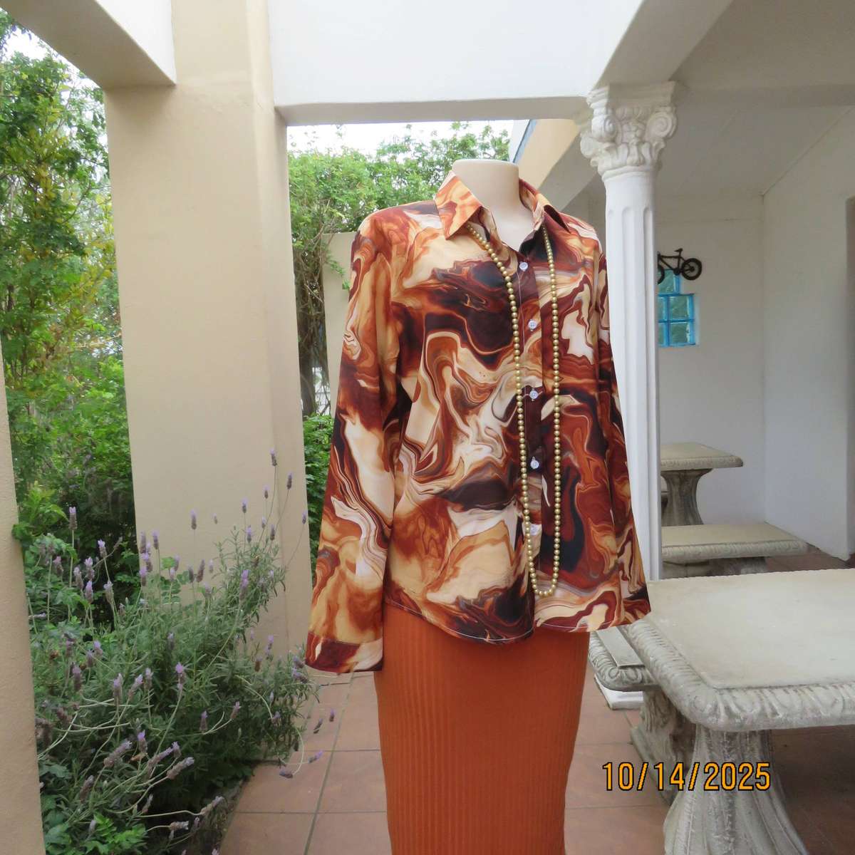 Autumn colour marble print 100% silky polyester long sleeve top size 40.