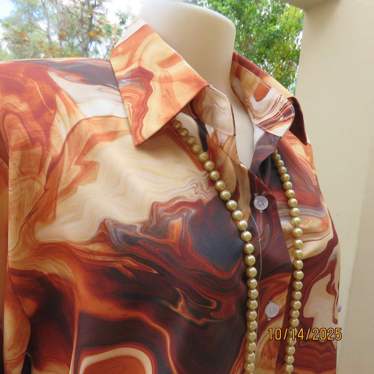 Autumn colour marble print 100% silky polyester long sleeve top size 40.