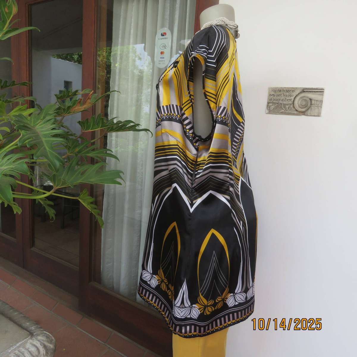 Silky shiny long polyester top in black-grey-gold geometric print. Embellished. Size 40