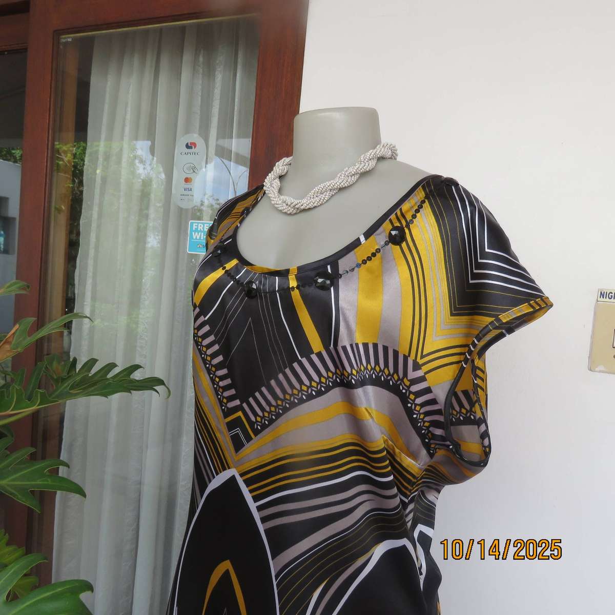 Silky shiny long polyester top in black-grey-gold geometric print. Embellished. Size 40