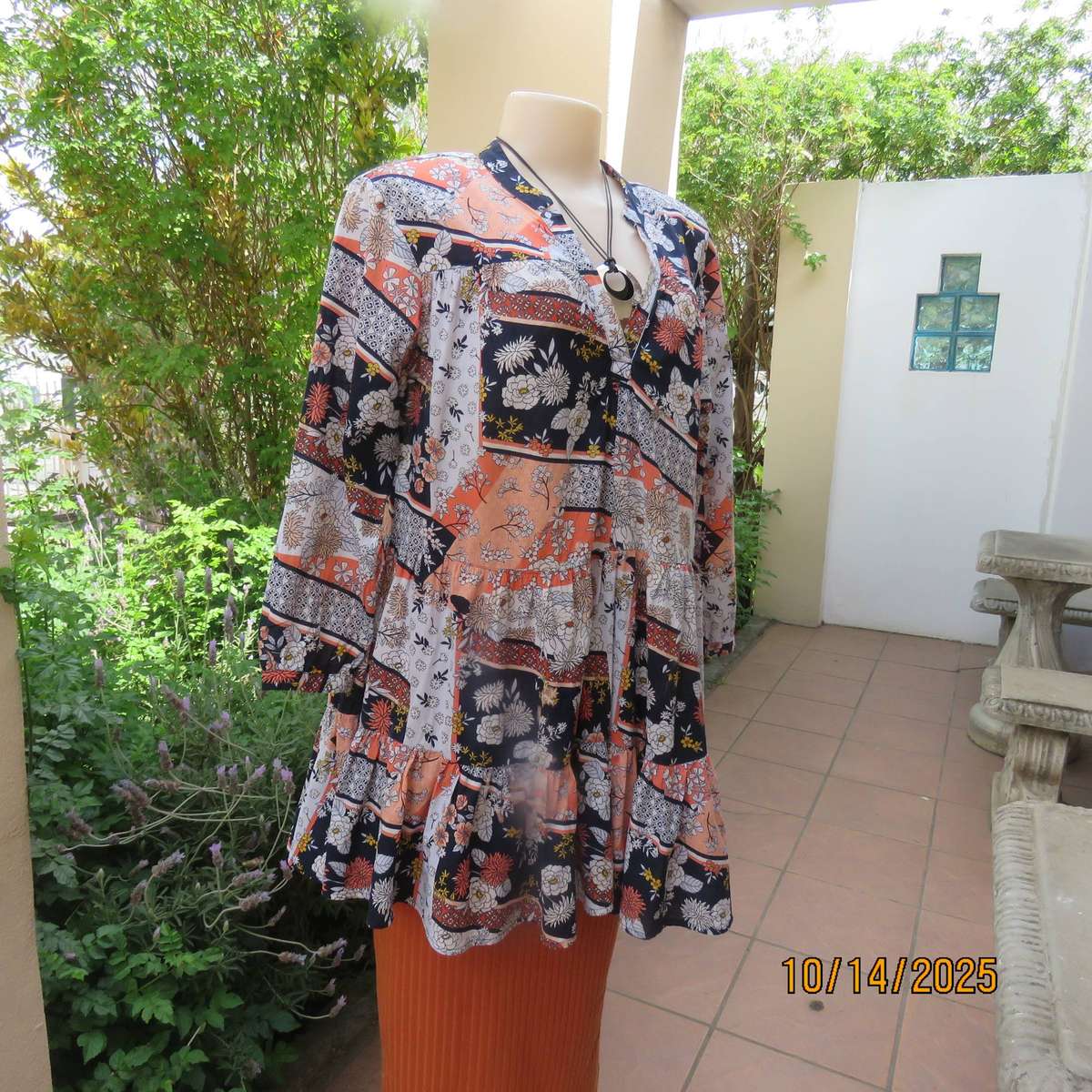 Tiered slip over slip over long sleeve cotton top in peach-navy-blue and yellow. Size 40