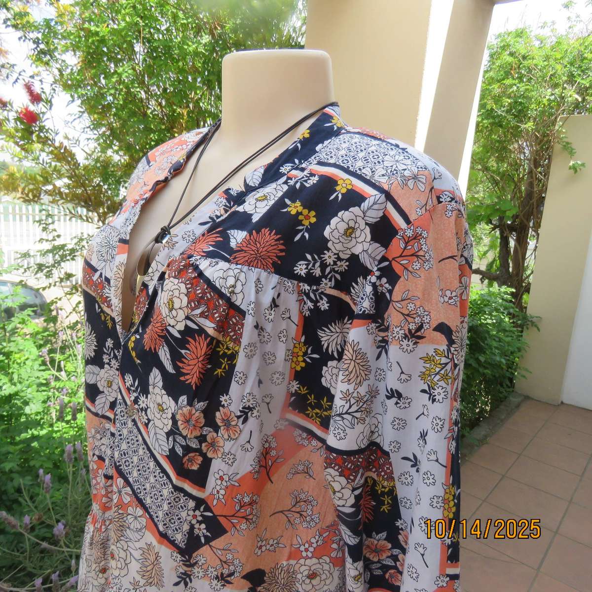 Tiered slip over slip over long sleeve cotton top in peach-navy-blue and yellow. Size 40