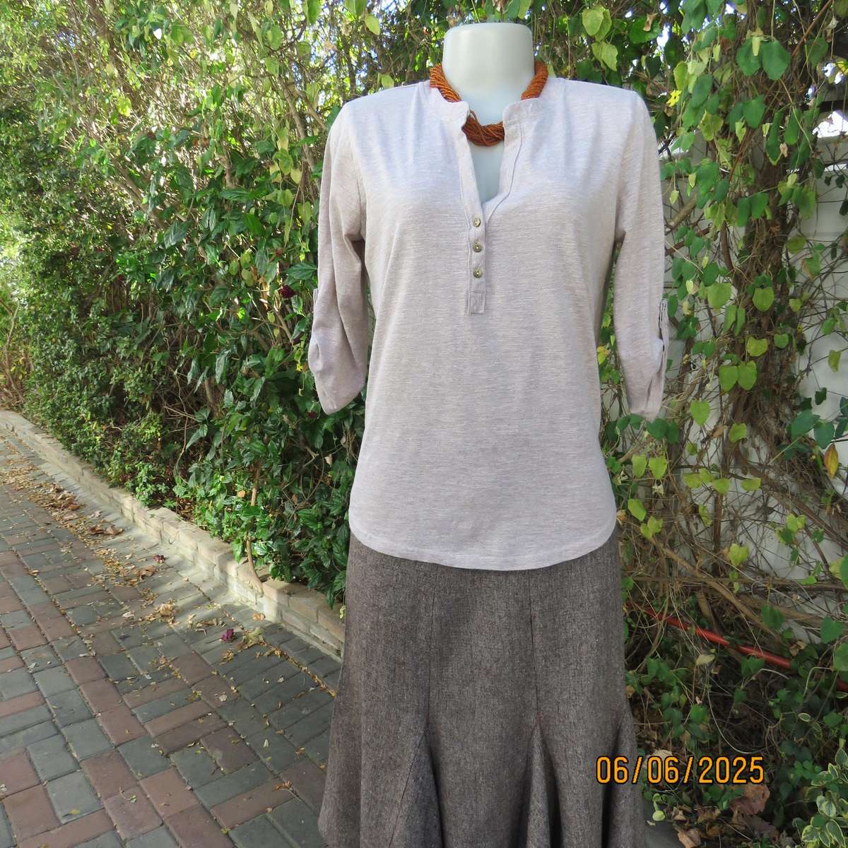 OR stretch polycotton slip over ecru-cream mottled top size 36-12. As new