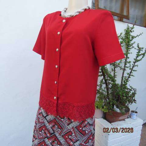 WOOLWORTHS bright red button down short sleeve top with front lace hem. Size 34