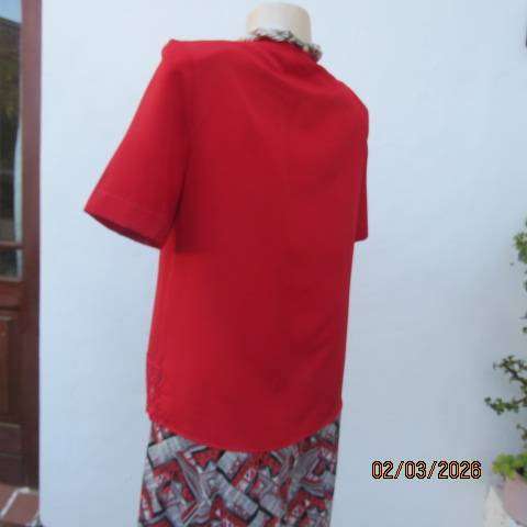 WOOLWORTHS bright red button down short sleeve top with front lace hem. Size 34