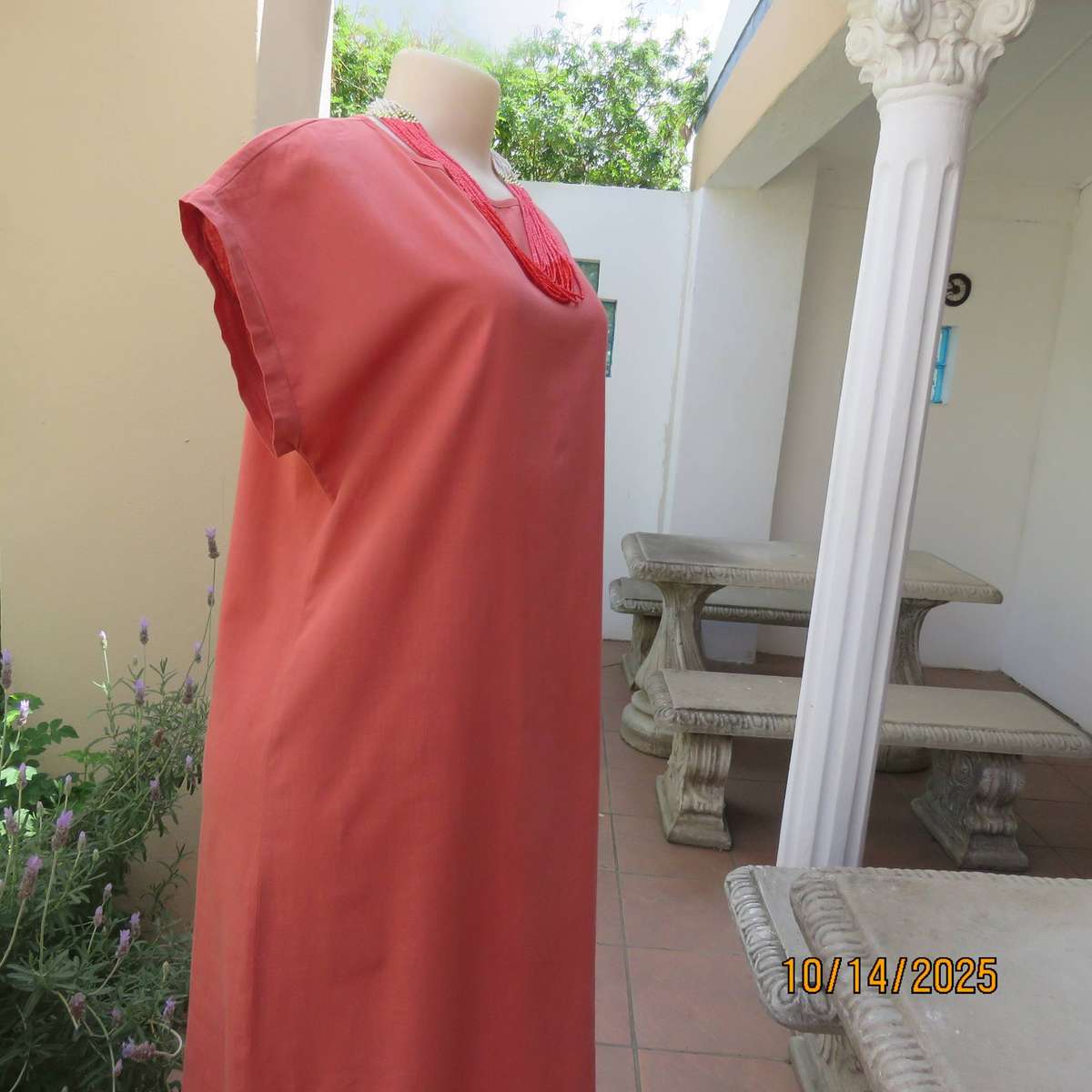 EMERY ROSE maxi shift dress in coral textured cotton. Size 38