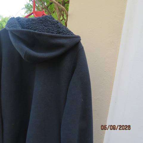 Navy reversible warm long sleeve zip-up hoodie jacket with pockets, size 42-44