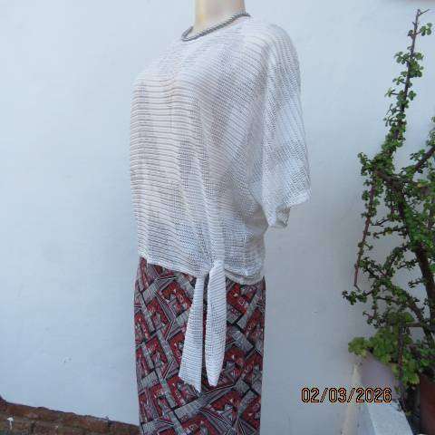 Foshini white nylon stretch slip-over top with silver thread graphic patterns, size 40